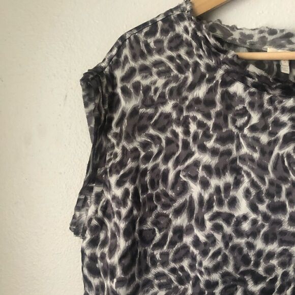 Joie leopard print 100% silk oversized boxy pullover blouse animal print - Picture 3 of 6